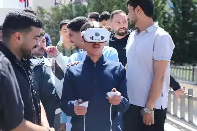 طلبة الشرق الأوسط يخوضون تجربة محاكاة