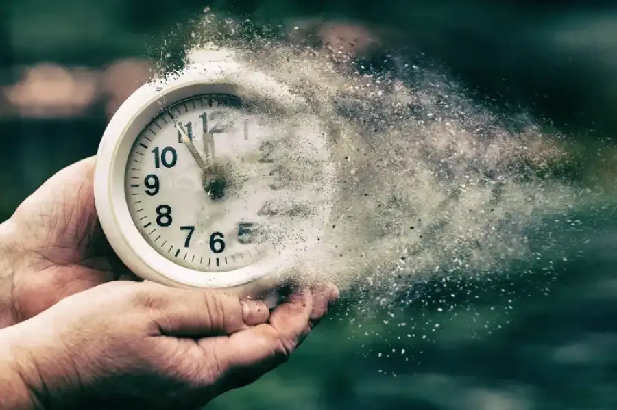 مدار الساعة,شؤون دينية