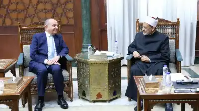 تفاصيل لقاء السفير العضايلة وشيخ الأزهر..
