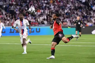 النشمي موسى التعمري يسجل هدفا عالميا