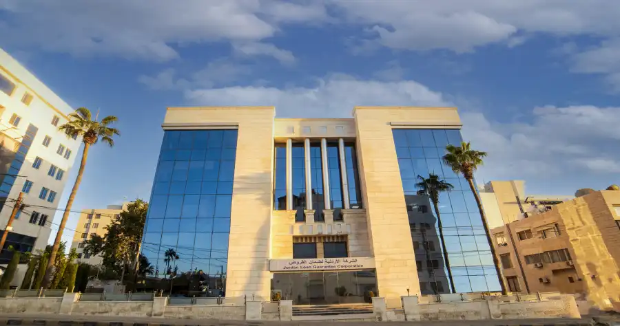 مدار الساعة,أخبار البنوك والشركات