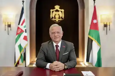 الملك يجري اتصالا هاتفيا مع رئيس