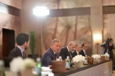 الملك والرئيس القبرصي ورئيس الوزراء اليوناني
