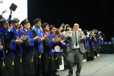 مدارس السلط الأهلية تخرج الفوج 26