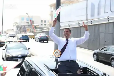 مواكب الفخر تعانق لوحة الوطن.. هكذا