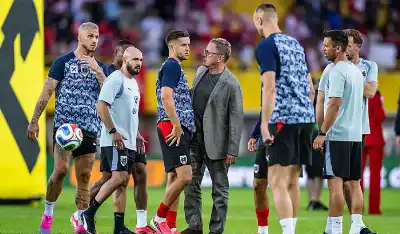 الإصابة تحرم نجم خط وسط النمسا