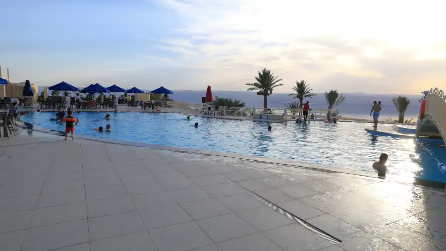 مدار الساعة,أخبار السياحة في الأردن,عيد الاستقلال,عيد الأضحى,البحر الميت