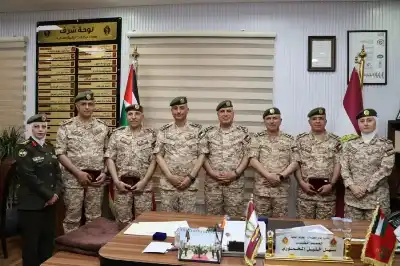 الحموري يكرم مدراء في مستشفيات الخدمات