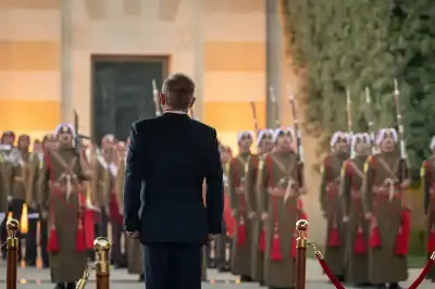 عشيرة الفريحات تهنئ بعيد الجلوس الملكي