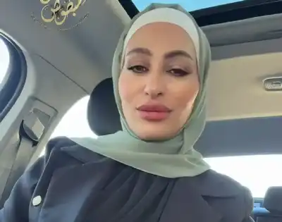 الاستشارية البطوش تقرأ حديث كاظم الساهر