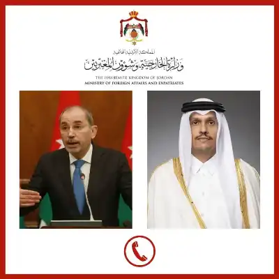 الصفدي يتلقى اتصالا من نظيره آل