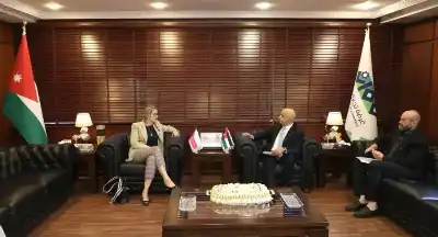 تجارة عمّان والسفارة التشيكية تبحثان فرص