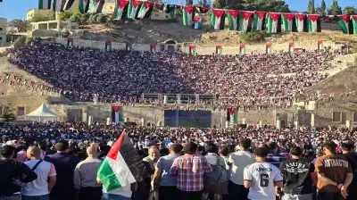 وفاة و8 اصابات خلال تدافع للجمهور