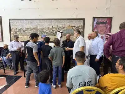 وفد من حزب الإصلاح يقدم واجب
