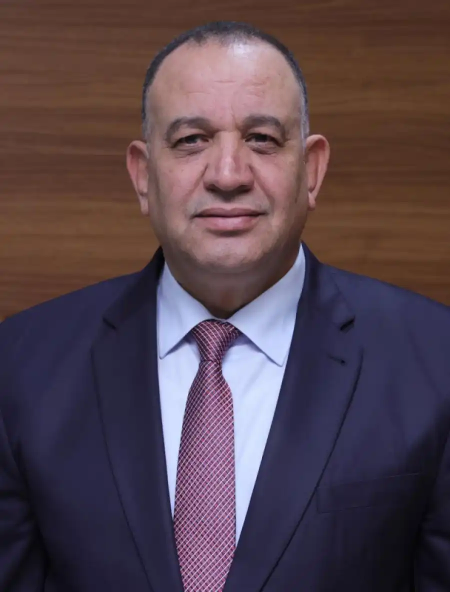 الجراح يكتب: الدكتور حسين سعيد.. رجل