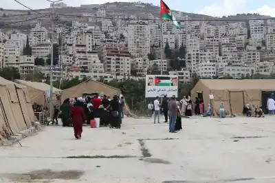 المستشفى الميداني الأردني نابلس11 يباشر تقديم