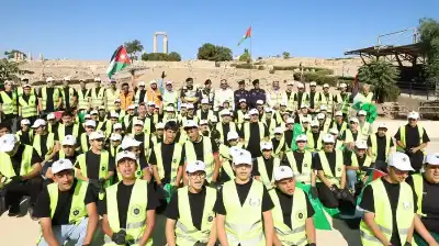 وزارة الأوقاف تنفذ حملة نظافة في