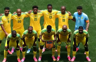 وفاة نجم منتخب جنوب إفريقيا بعد
