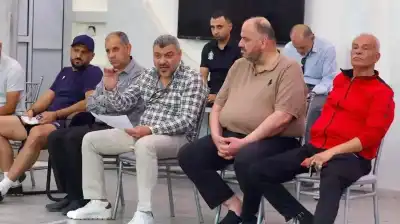 ما الذي يجري في نادي الوحدات؟