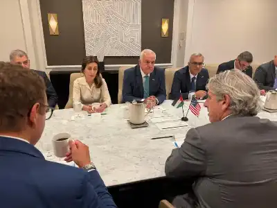 الحنيطي يلتقي وكيل وزارة الخارجية الأمريكية