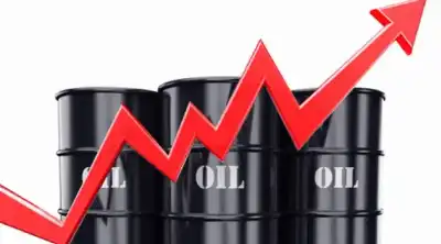 أسعار النفط ترتفع 4% مع استمرار