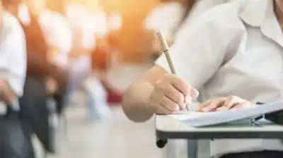 هيئة الاتصالات: حجب تطبيقات التراسل في