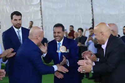 عشرات الشخصيات والسامر والتشوبي بتخرج الدكتور
