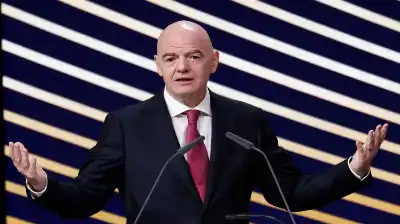 إنفانتينو يجتمع بكبار مسؤولي فيفا في