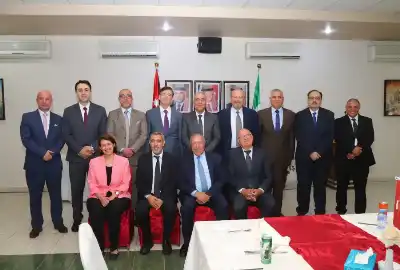 رئيس مجلس أمناء جامعة البترا يكرّم