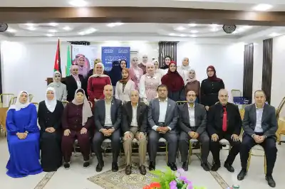 جامعة الزرقاء تختتم مبادرة يد تعلم