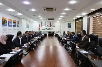 وزارتا العمل والمياه تبحثان احتياجات مشروع