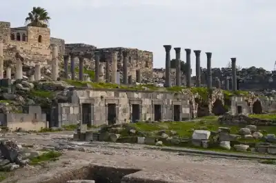 71 ألف زائر لمدينة أم قيس