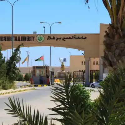 تعيين وتجديد تكليف عمداء كليات في