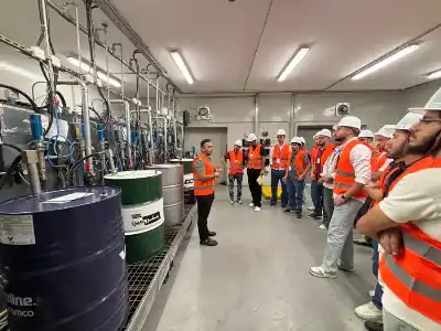 المناصير لتجارة الآليات تمنح مهندسي وفنيي