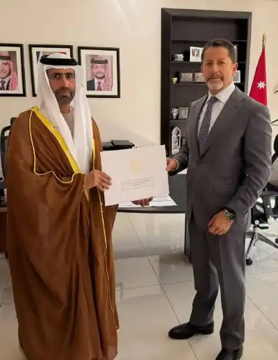 محمد بن زايد يدعو الملك