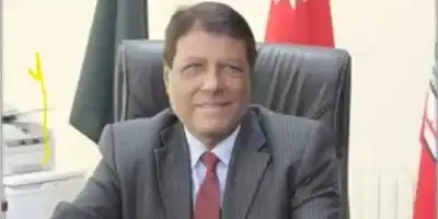 استاذ الاعلام في جامعة اليرموك محمود