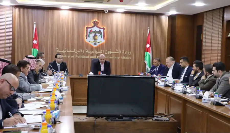 مدار الساعة,أخبار الأحزاب الأردنية,وزير الشؤون السياسية والبرلمانية,عبد المنعم العودات,الملك عبدالله الثاني