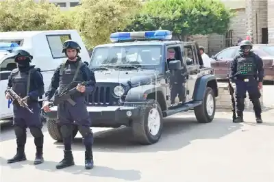 مصر تبعد الأردني (س.ي) و4 أجانب..
