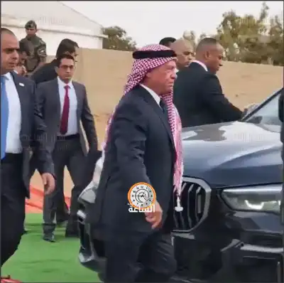 الملك يزور قرية حمود في الكرك