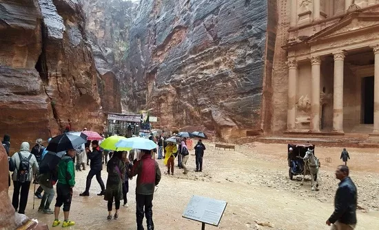 مدار الساعة,أخبار السياحة في الأردن,الحالة الجوية,وزارة السياحة والآثار,وزارة السياحة,الشرطة السياحية,الأرصاد الجوية,مواقع التواصل الاجتماعي