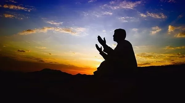 مدار الساعة,شؤون دينية