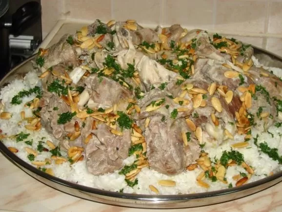 مدار الساعة,أخبار خفيفة ومنوعة