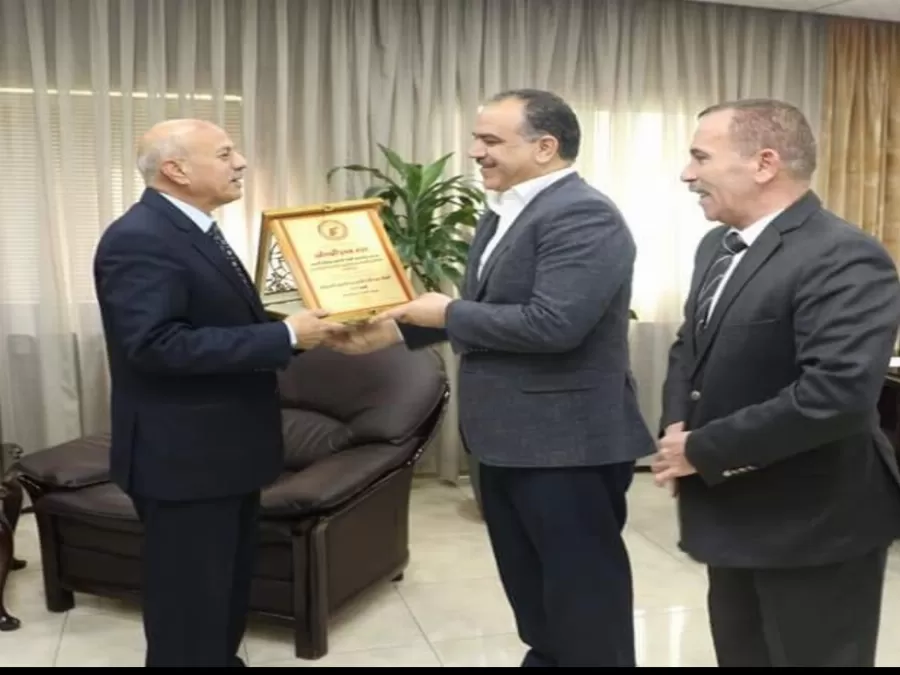 مدار الساعة,أخبار المجتمع الأردني,وزير الزراعة,رئيس الوزراء,الملك عبدالله الثاني