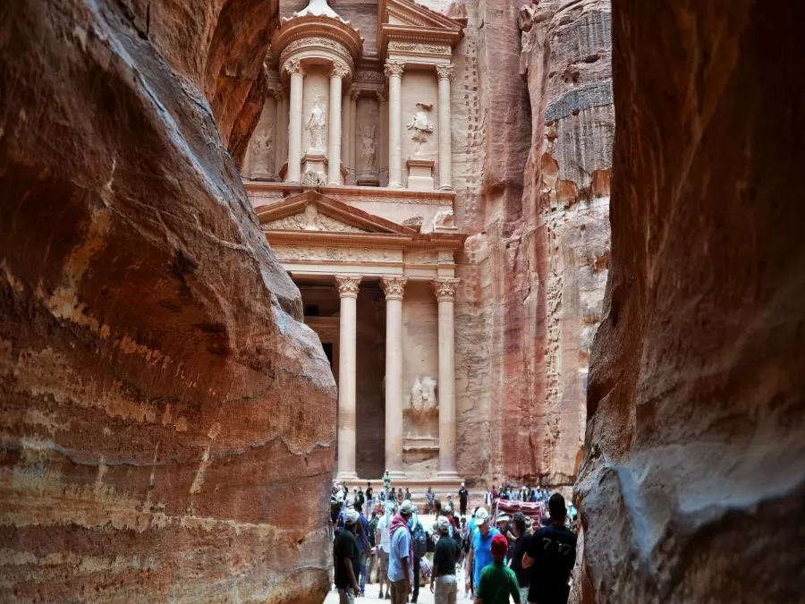 مدار الساعة,مقالات,كورونا,الشرطة السياحية,البنك المركزي