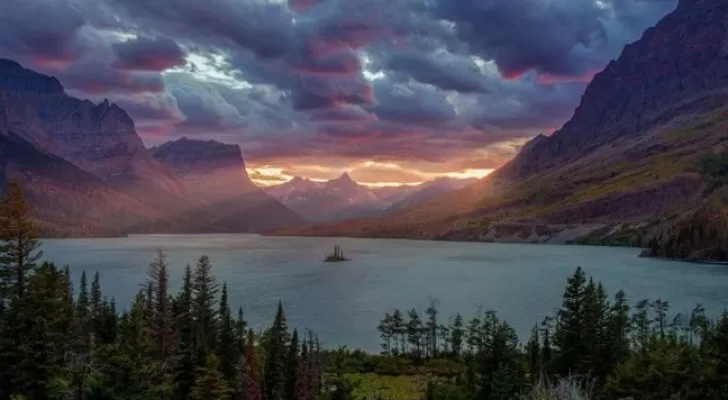 مدار الساعة,أخبار خفيفة ومنوعة