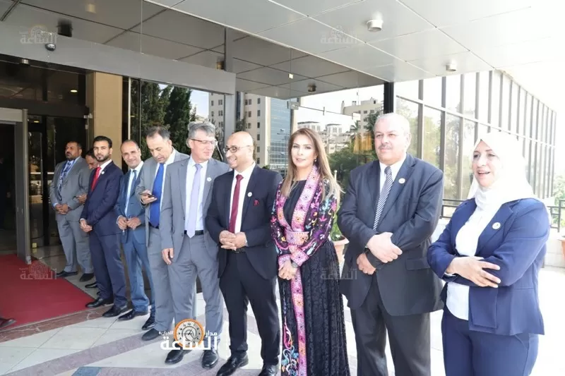 مدار الساعة,مقالات