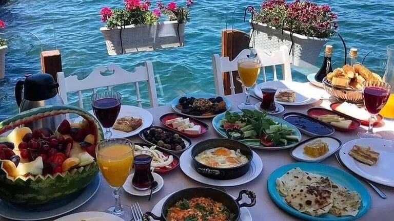 مدار الساعة,أخبار الأسرة