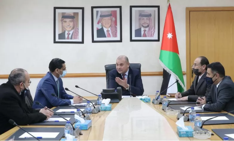 مدار الساعة,أخبار مجلس النواب الأردني,عبد المنعم العودات,مجلس النواب,نقيب الصحفيين
