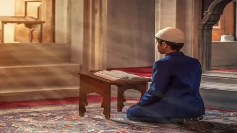 مدار الساعة,شؤون دينية