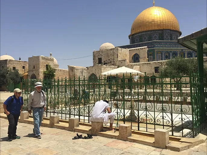 مدار الساعة,شؤون دينية